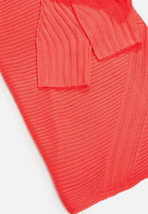 Carmakoma - Vikka long sleeve high neck pullover - bittersweet
