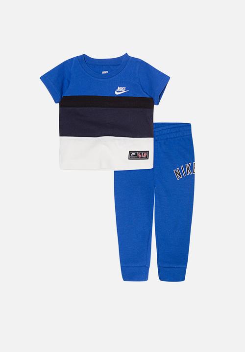 jogger set nike
