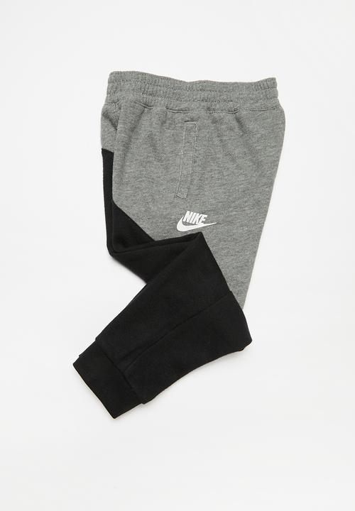 Nike - Nkb nsw amplify pant - black & grey