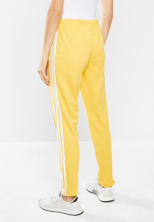 adidas Originals - Adicolour sst track pants - yellow