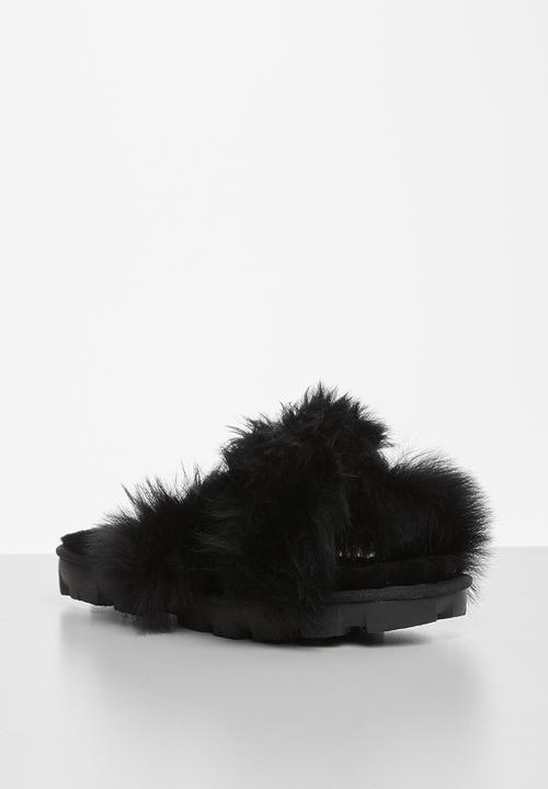UGG® - Fuzzalicious - black