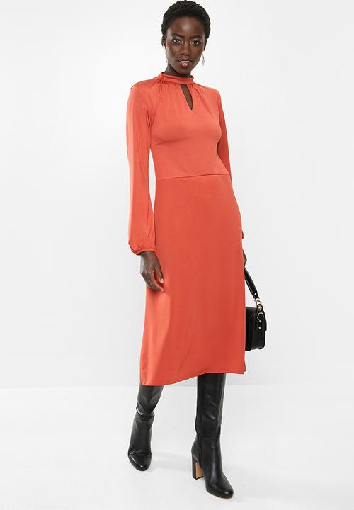 edit - Long sleeve balloon sleeve fit & flare - rust