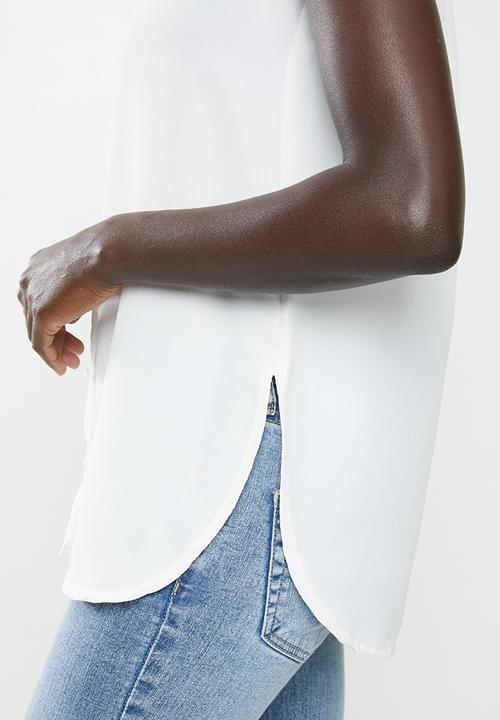 edit - Sleeveless button down blouse - white