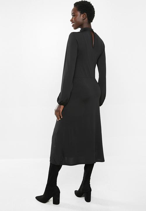edit - Long balloon sleeve fit & flare dress - black