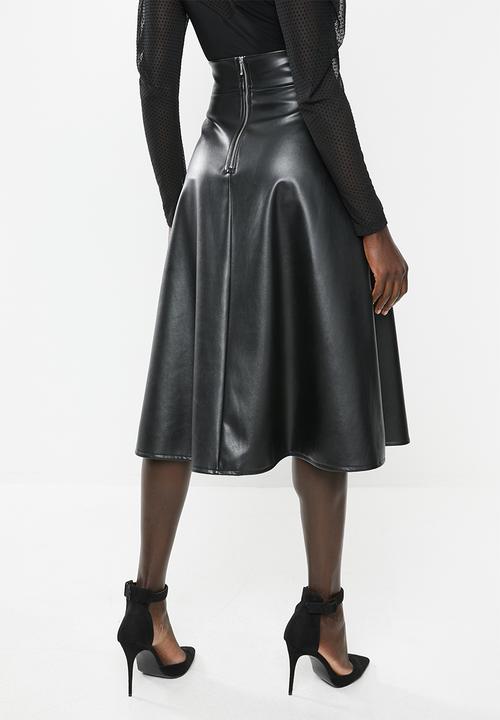 MILLA - Paneled pu circle skirt - black