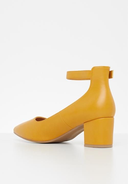 Jada - Brush pu heel - yellow 