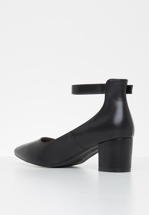 Jada - Brush pu heel - black