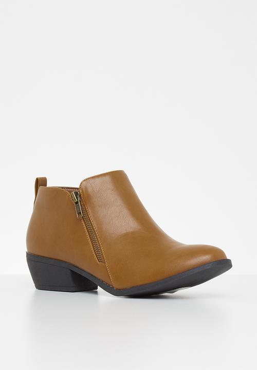 Jada - Side zip bootie - tan