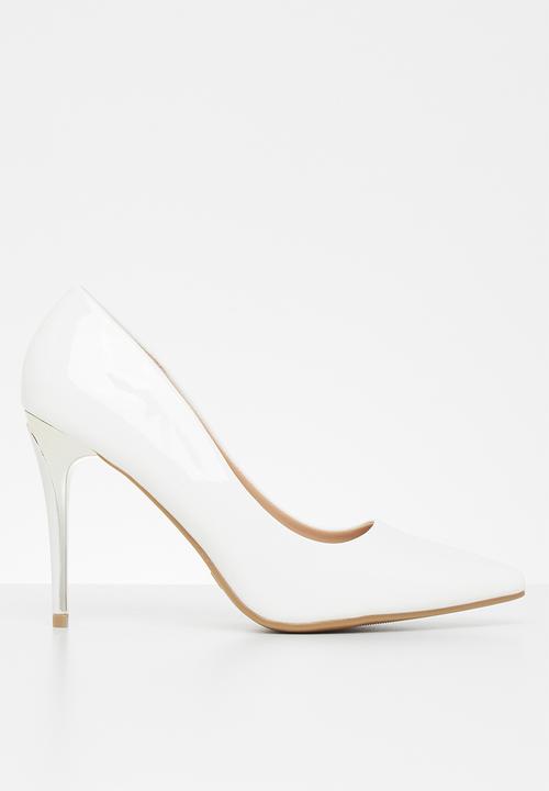 Jada - Patent court - white