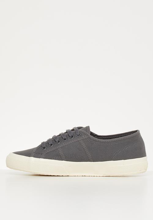 SUPERGA - 2750 Cotu shiny fox - grey urban