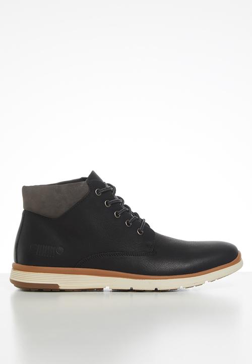 canvas chukka boots