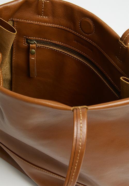 FSP Collection - Lynette zip shopper dakota leather bag - fudge