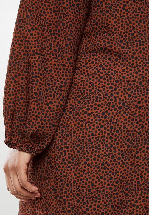 edit Plus - Cuffed balloon sleeve shift dress (plus) - rust & black