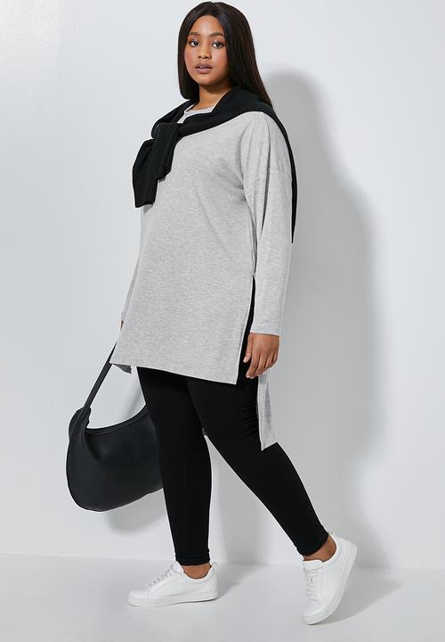Superbalist - Longer length straight hem basic tee - grey