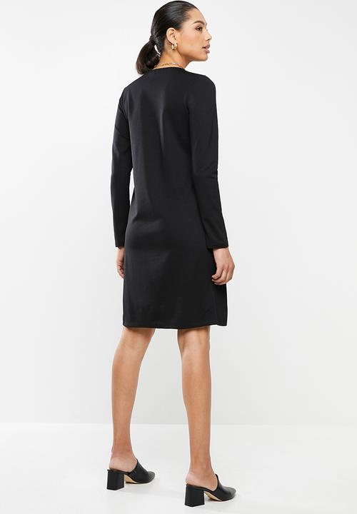 edit - Slashneck shift dress - black