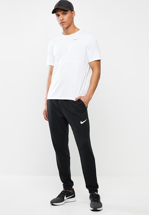 Nike - Dry tapered fleece pants - black