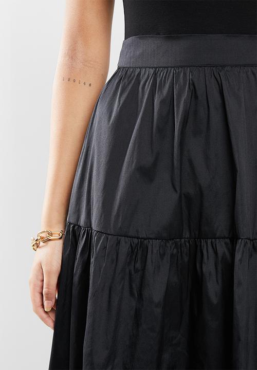 VELVET - Tiered midi skirt - black