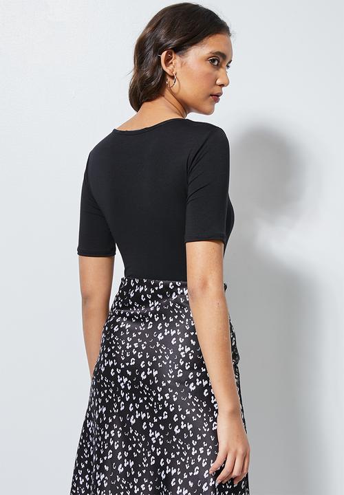 Superbalist - Square neck short sleeve bodysuit - black