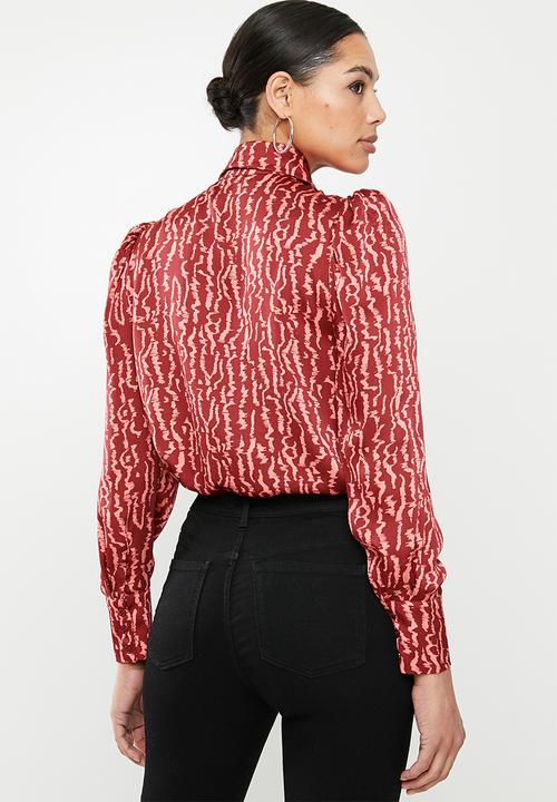 Glamorous - Claret abstract print shirt- red