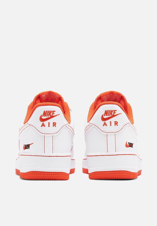 Nike - Air Force 1 '07 LV8 - white & team orange-black