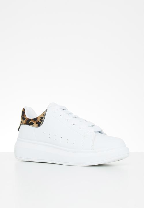 STYLE REPUBLIC - Leopard detail trainer - white & brown