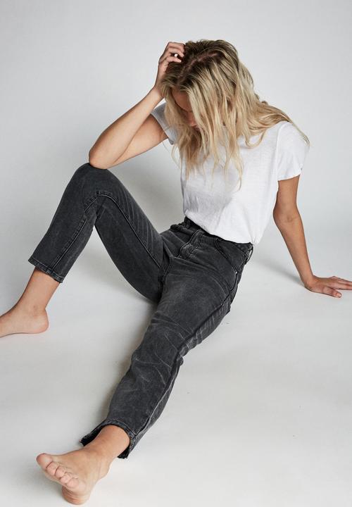 Cotton On - Mom jean - super washed black