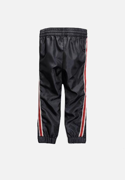 POLO - Boys Bruce active jogger - red & black 
