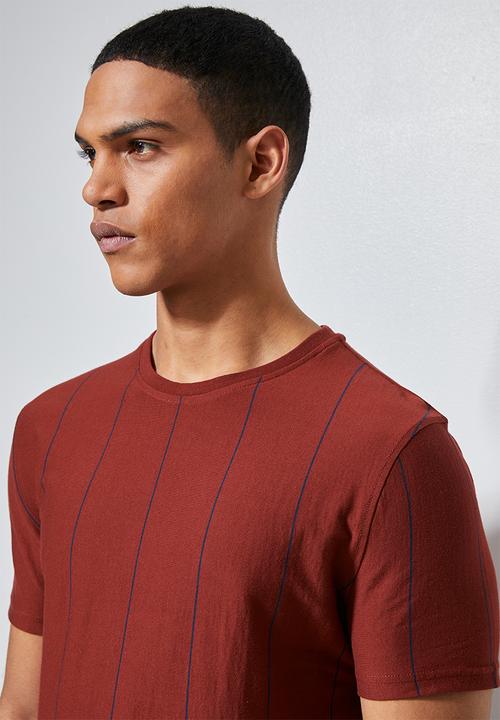 Superbalist - Nate vertical stripe tee - burgundy & navy