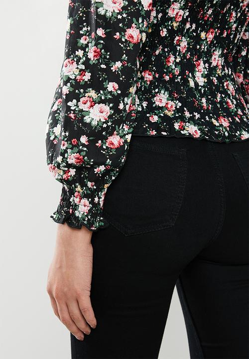 Missguided - Shirred body puff sleeve milkmaid top rose print - black