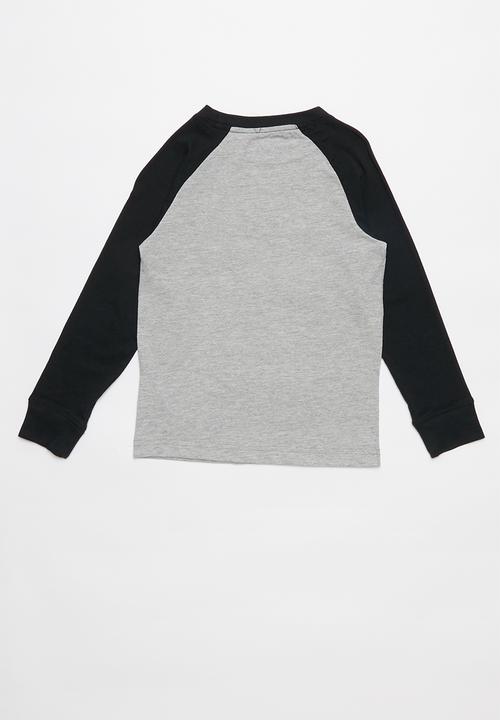 Nike - Agf futura long sleeve raglan - grey