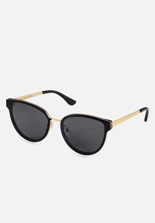 Kapten & Son - Seoul - all black