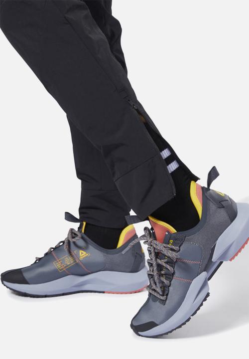 Reebok - One series training blocked pant - black