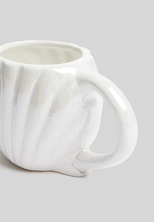 Typo - Novelty seashell shaped mug - white