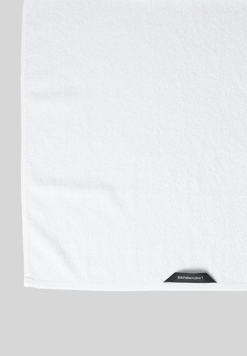 Linen House - Plush bath mat - white