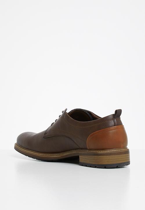 Call It Spring - Middendr - brown