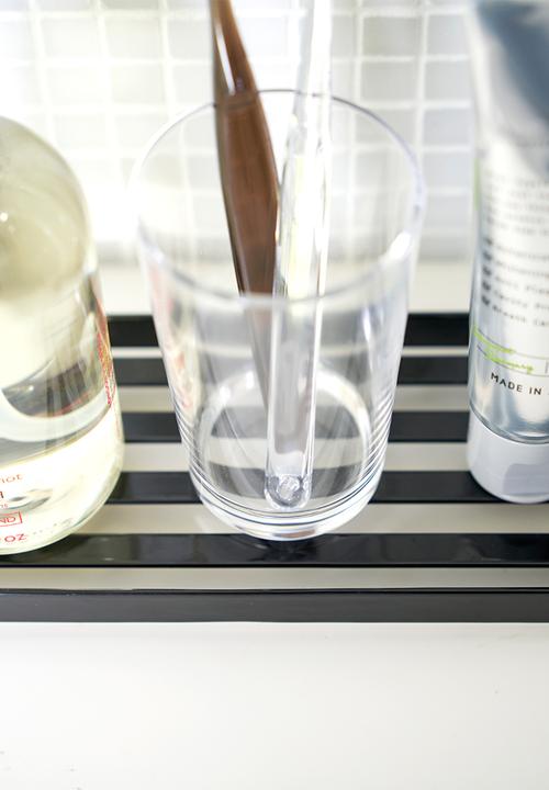 Yamazaki - Tower sanitary tray - black