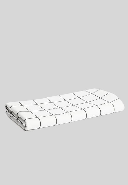 Sixth Floor - Check-in table cloth - white