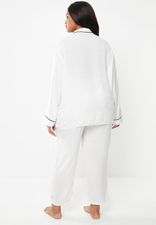 Superbalist - Plus sleep shirt & pants set - white & black