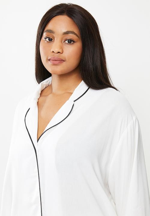 Superbalist - Plus sleep shirt & pants set - white & black