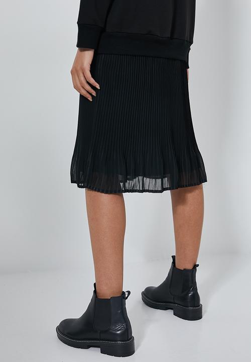 Superbalist - One piece sweat dress with pleated skirt - black 