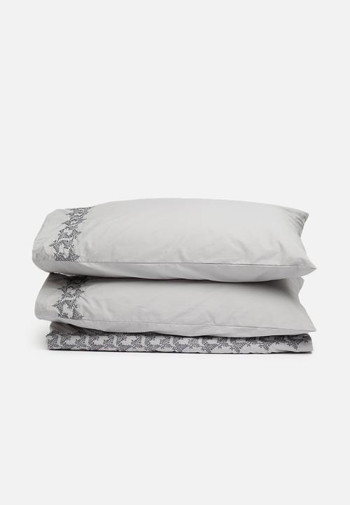 Sixth Floor - Gemma embroidered cotton duvet set - grey