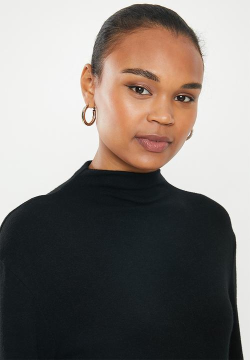 edit - Balloon sleeve turtle neck - black