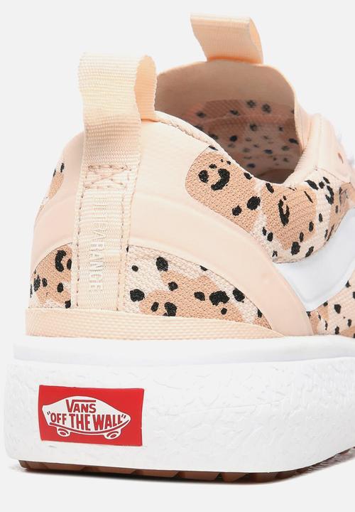 Vans - Ultrarange EXO - (Leila Hurst) tiny animal