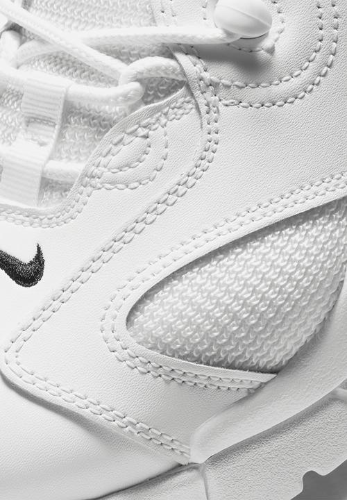 nike barrage sneakers