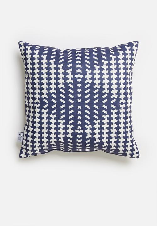 Sixth Floor - Gingham printed cushion cover - navy