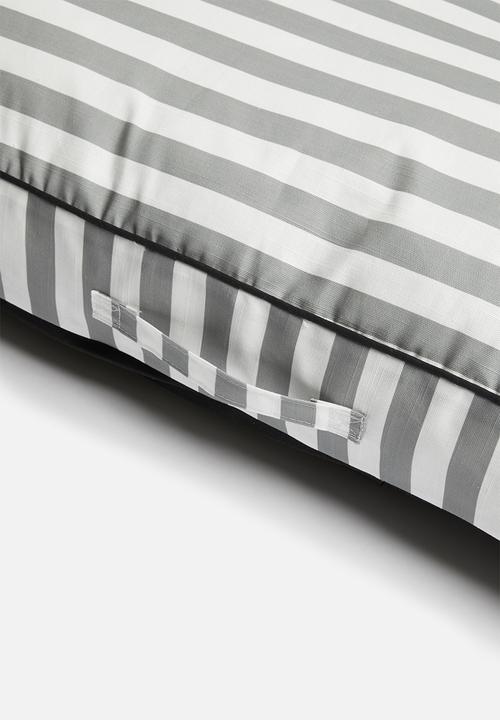 Sixth Floor - Pippin bed - grey & white stripe
