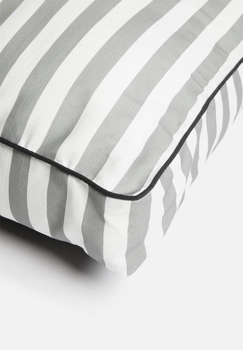 Sixth Floor - Pippin bed - grey & white stripe