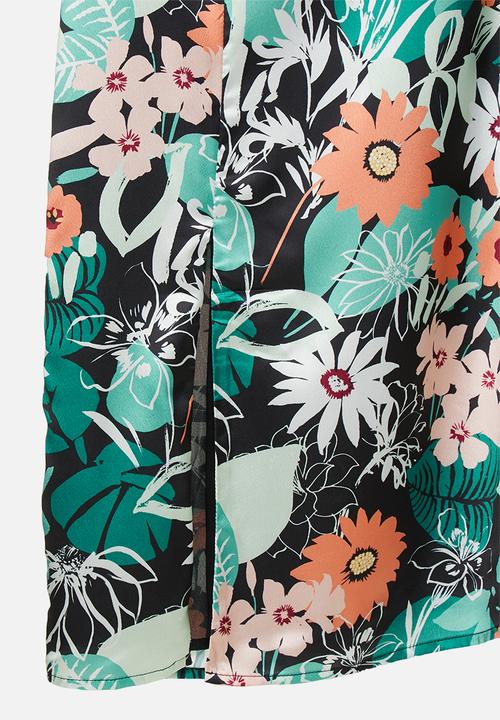 Glamorous - Petite long sleeve floral midi dress - multi