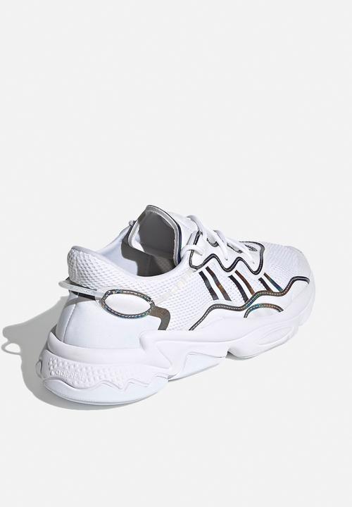 adidas Originals - Ozweego - white / black
