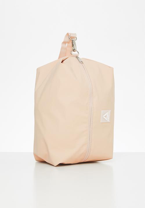 Reebok - W studio imagiro - buff